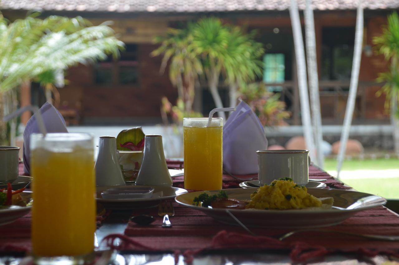 Bagus Beach Resort Lovina بوليلينغْ المظهر الخارجي الصورة