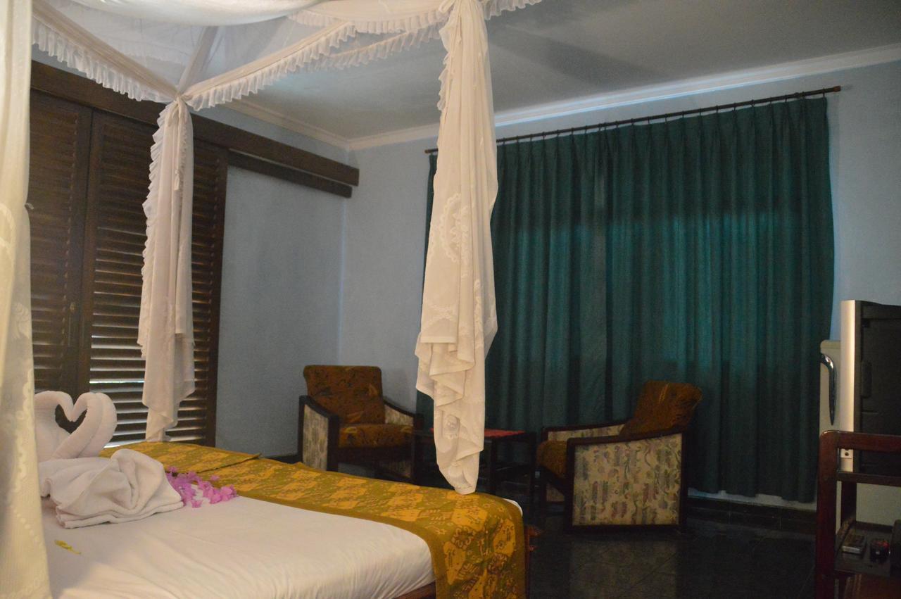 Bagus Beach Resort Lovina بوليلينغْ المظهر الخارجي الصورة