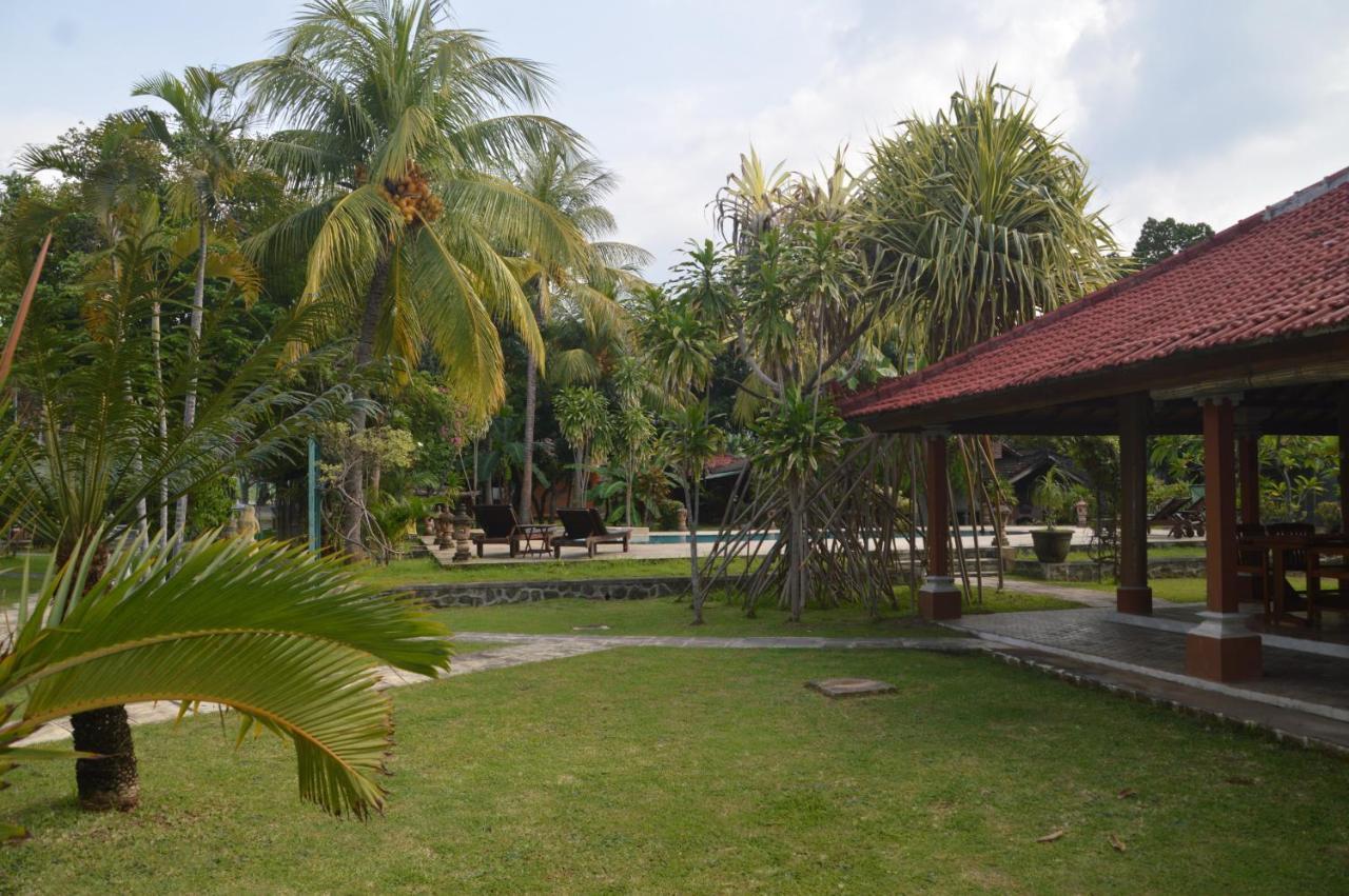 Bagus Beach Resort Lovina بوليلينغْ المظهر الخارجي الصورة